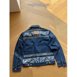 コピー 品 販売コート話題となる人気品 履き心地 大人の余裕が漂うEVISU
