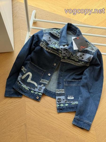 コピー 品 販売コート話題となる人気品 履き心地 大人の余裕が漂うEVISU 1
