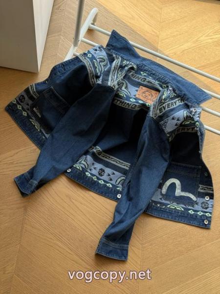 コピー 品 販売コート話題となる人気品 履き心地 大人の余裕が漂うEVISU 3