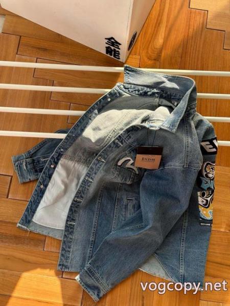 EVISUコピー ブランド 通販上品な光沢感 安心感に溢れる 爆発的人気再入荷コート 4