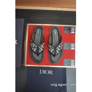 デザイン性の高い 新作可愛い花柄  人気爆発新品 2026ブランドスーパーコピーブーツDIOR..